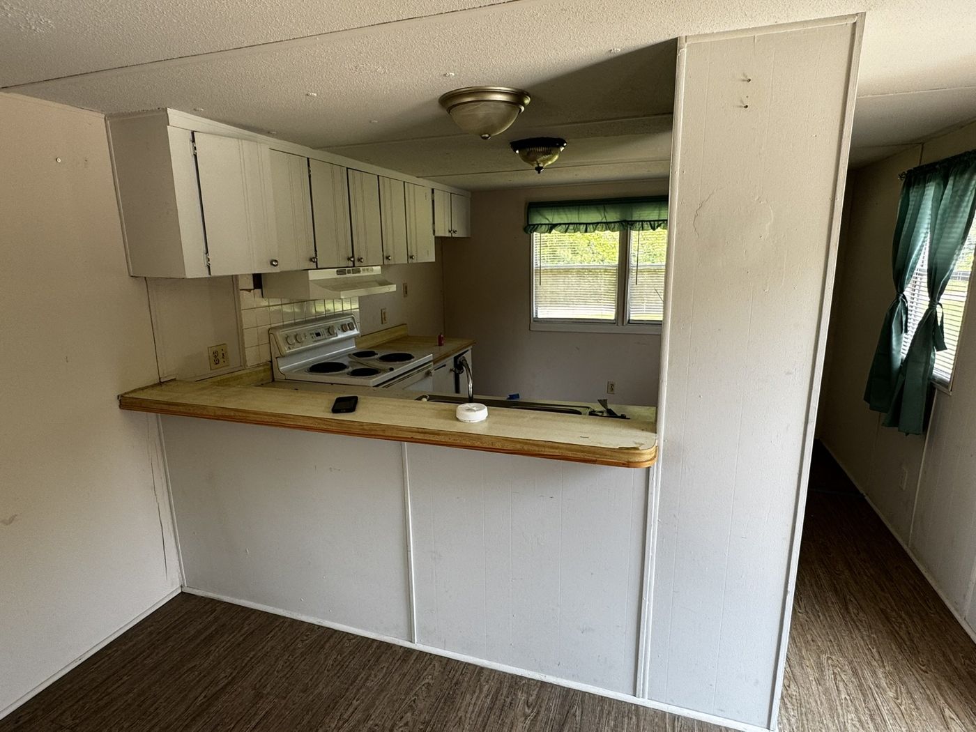 Kitchen remodel — Before