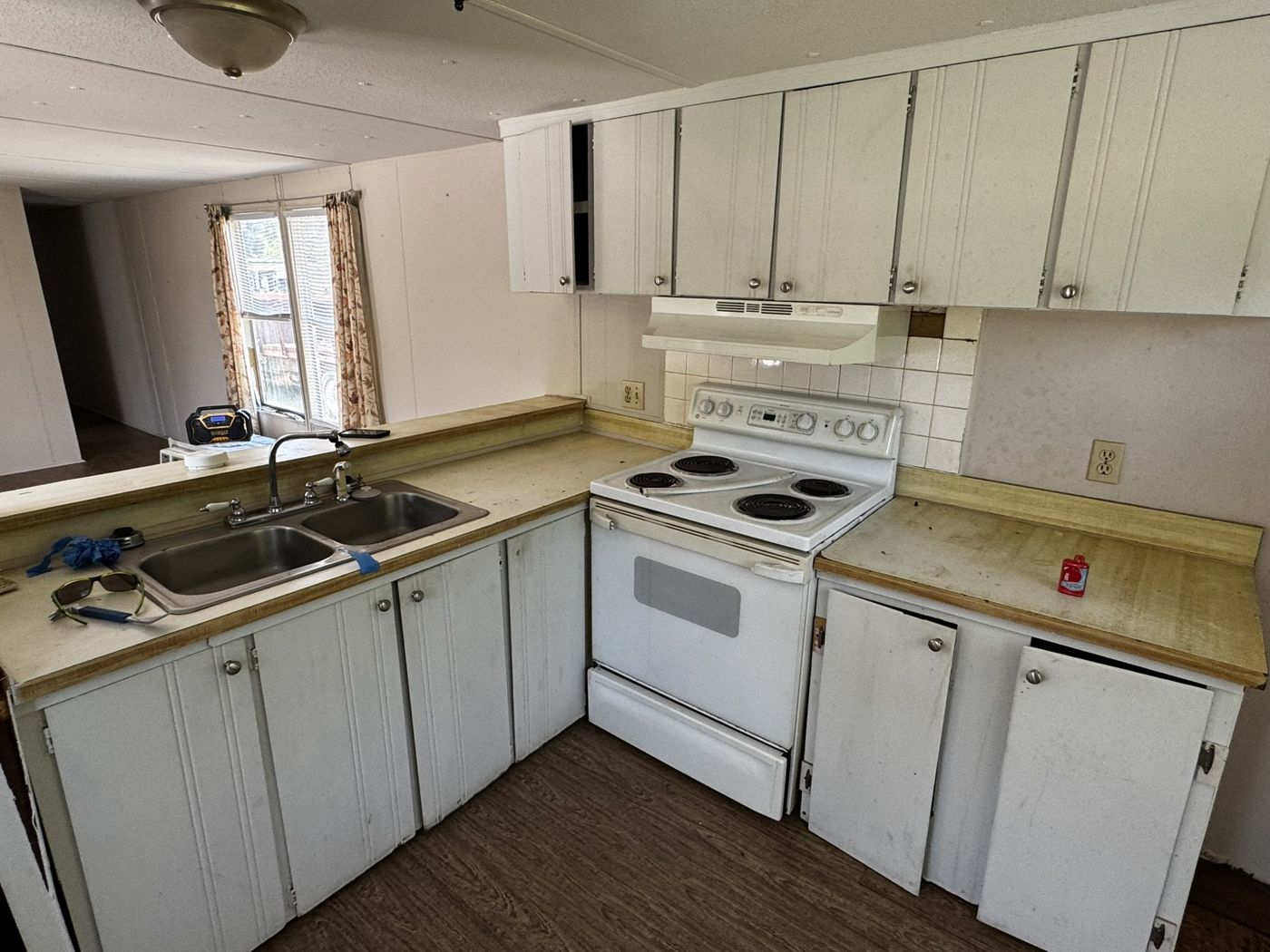 Kitchen remodel — Before — second view
